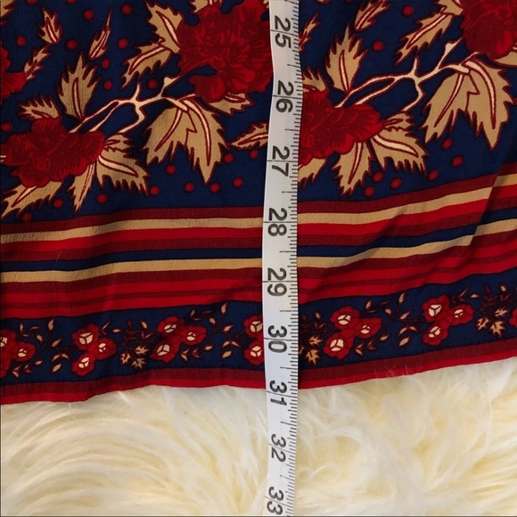 Faithfull the Brand Ellie Dress in Rose Print - Picture 6 of 8